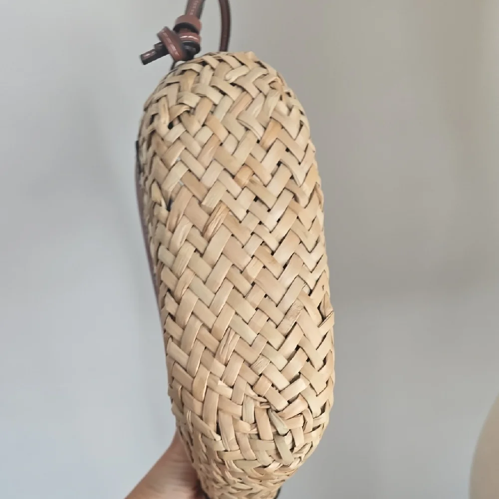House of Harlow 1960 Woven Straw and Brown Crossbody Bag - Picture 7 of 7